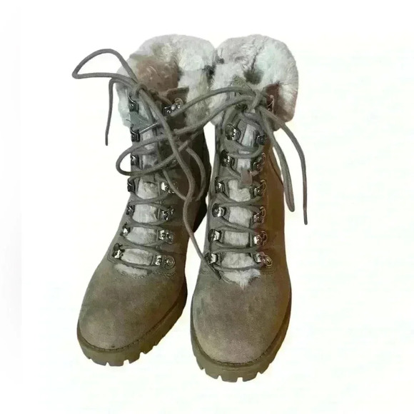 Madden Girl Lace Up Tan Boots with Fur Trim Size 7 - Picture 2 of 7